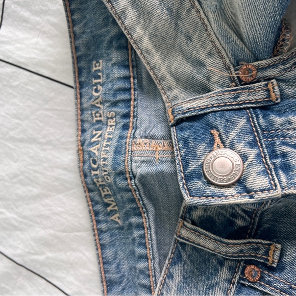 AEO - Ripped Jeans - Picture 3 of 6